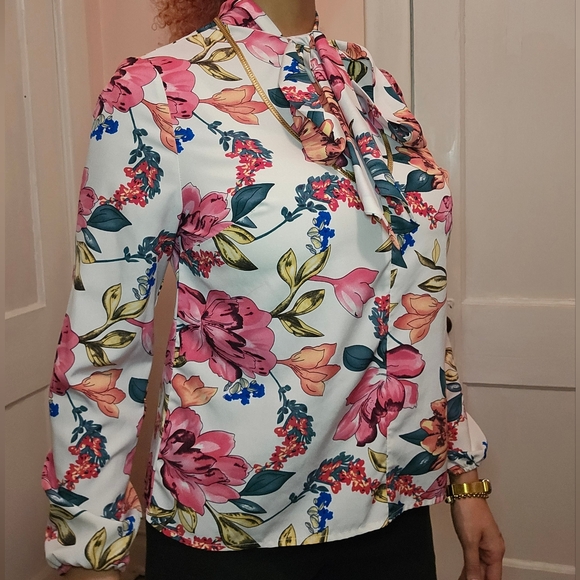 Tops - Floral Print Blouse with Bow Tie
